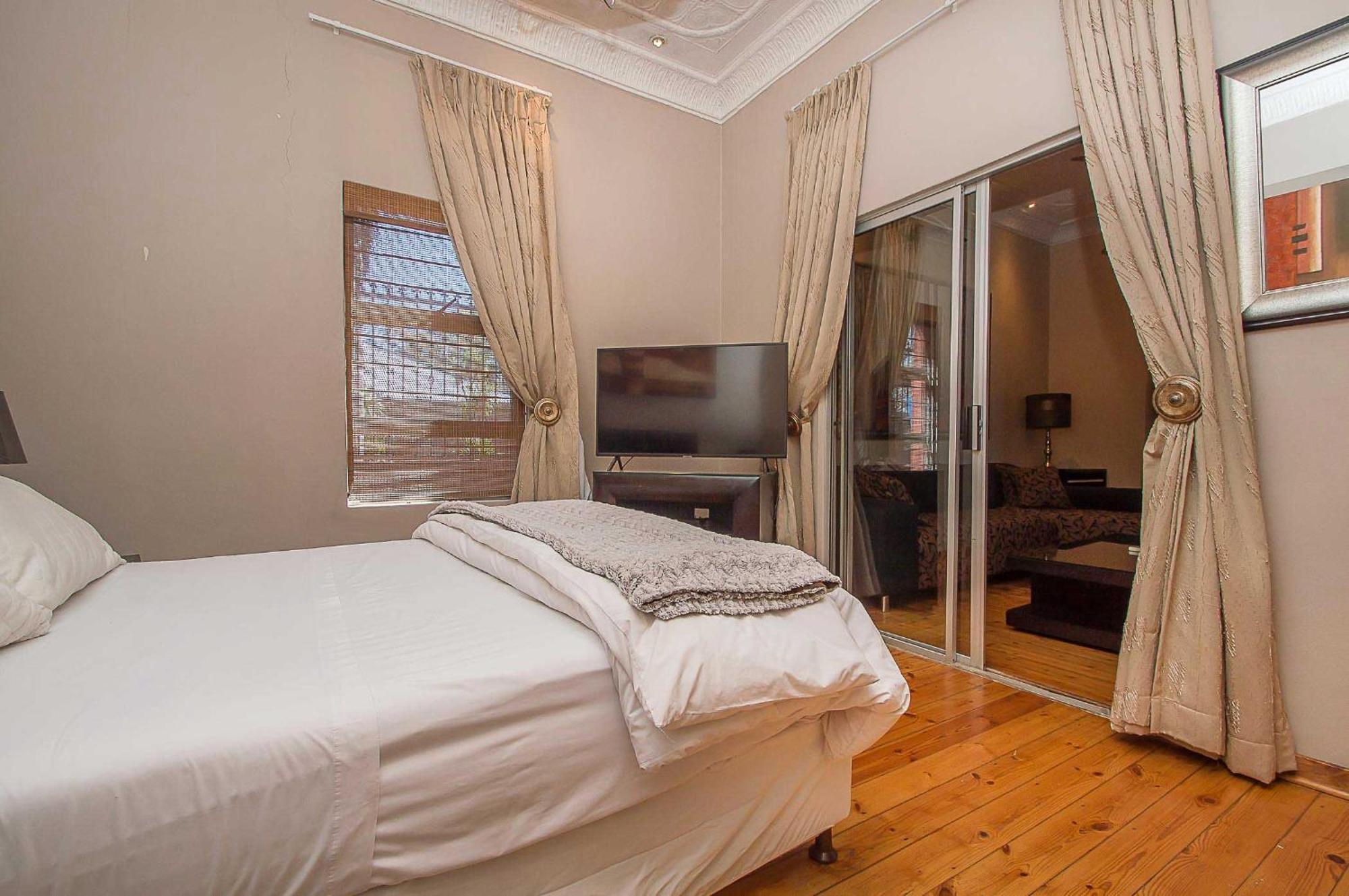 Saffron Guest House Johannesburg Exterior photo