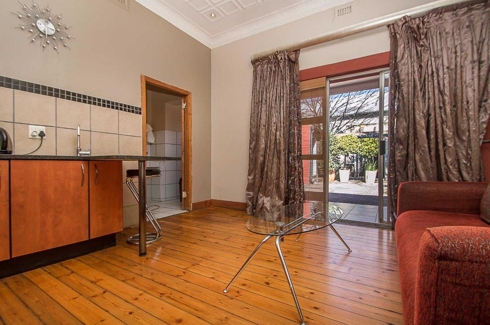 Saffron Guest House Johannesburg Exterior photo